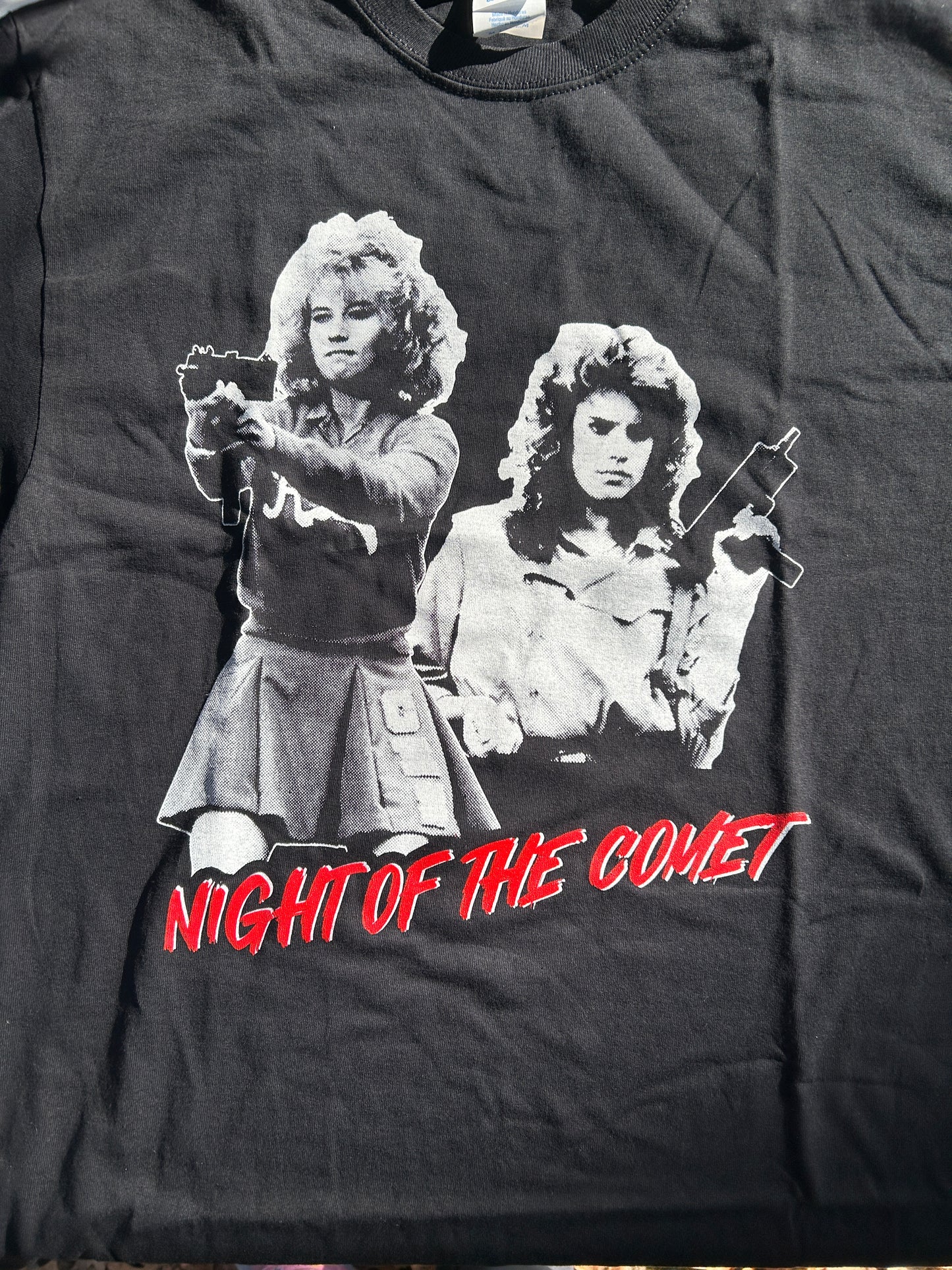 Night of the Comet - girls with guns t shirt