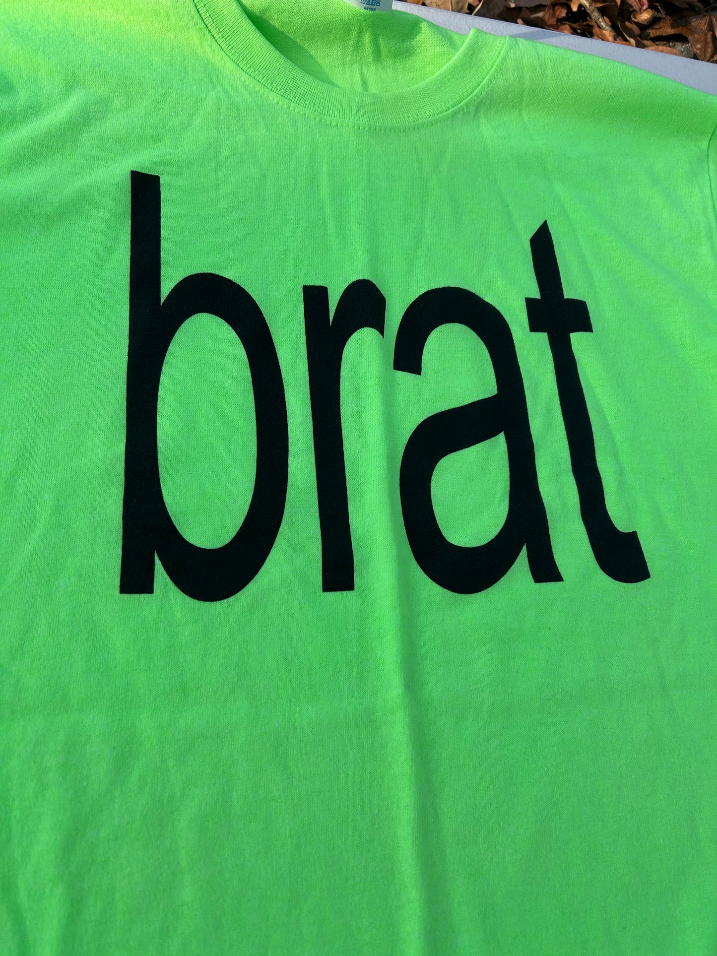 brat -  tshirt charli xcx